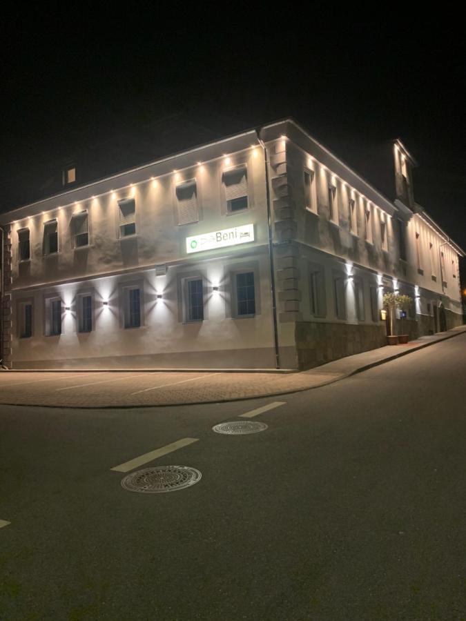 Hotel Pizzeria Da Beni Kochersteinsfeld Ngoại thất bức ảnh